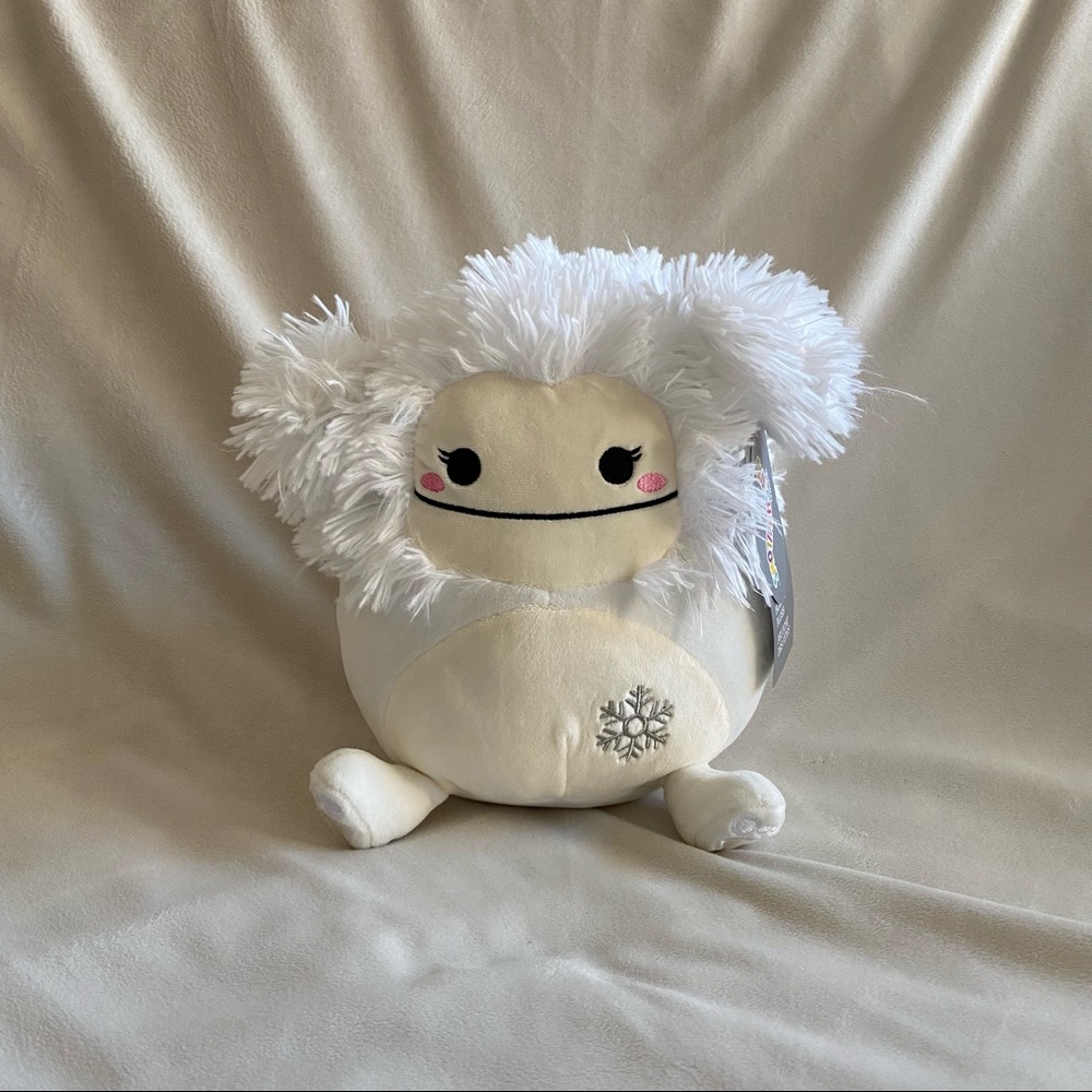 8” OG White Winter Bigfoot HTF BNWT Squishmallow